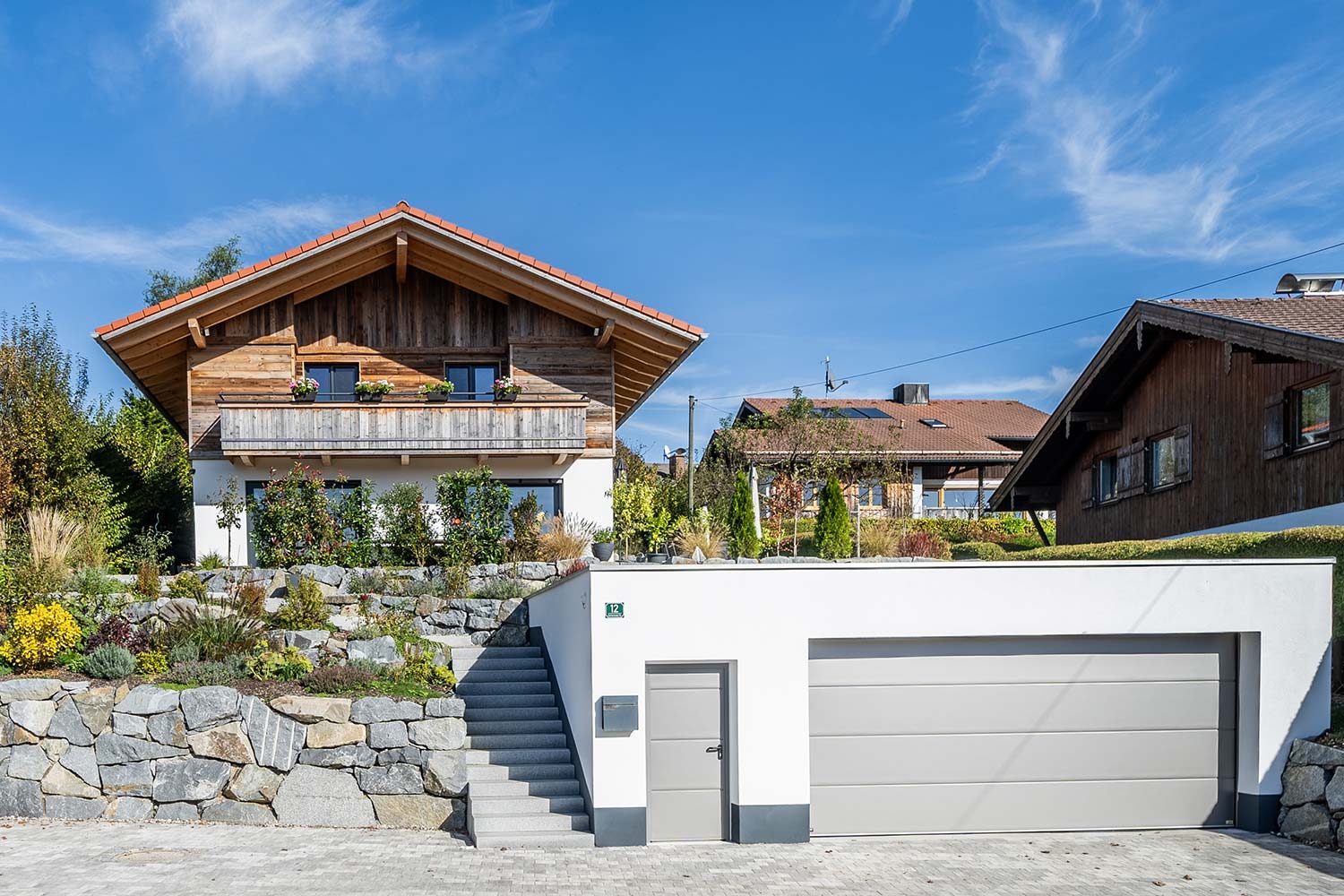 Leimfreies-Massivholzhaus-Aussenansicht