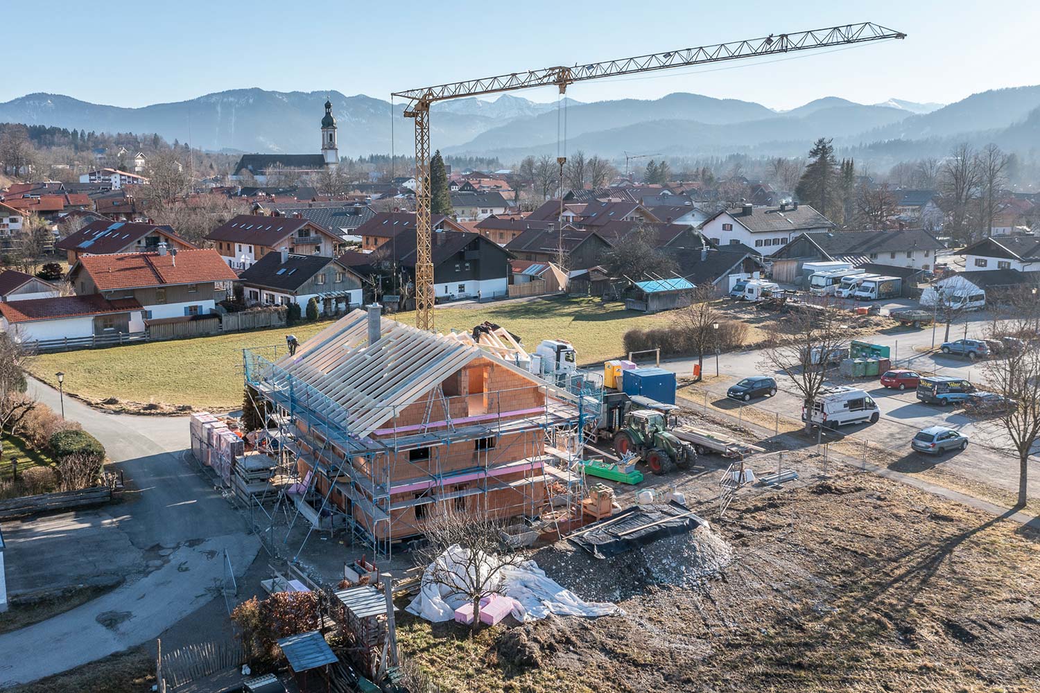 Zweifamilienhaus-nachhaltige-Energieversorgung-Ansicht
